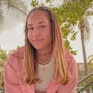 Meet your Posher, Bella